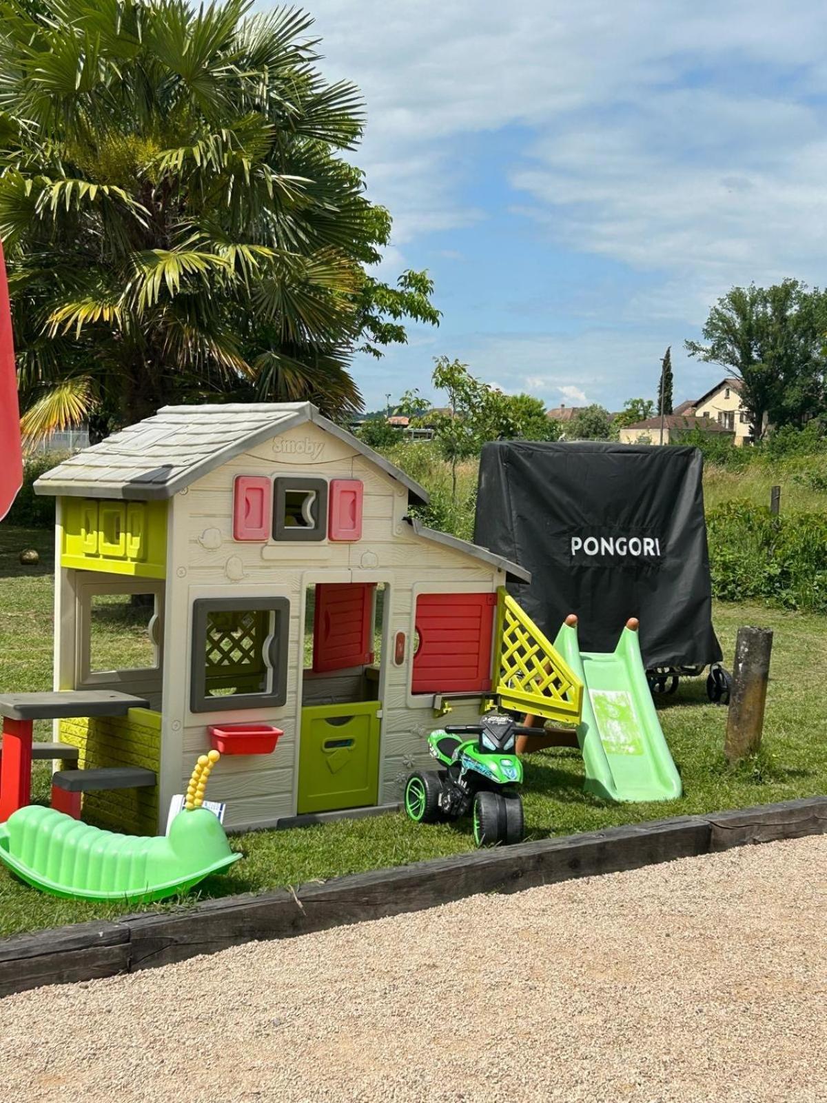 Jolie Villa Independante Climatisee 3 Chambres Tout Confort 6 Couchages, Piscine Chauffee 4 X 8 Disponible Selon Meteo De Mai A Fin Septembre, Jacuzzi 4 Places, Boulodrome Eclaire, Ping-Pong, Wifi, Proche Commerces Animaux Domestiques Sur Demande Bretenoux Exterior foto
